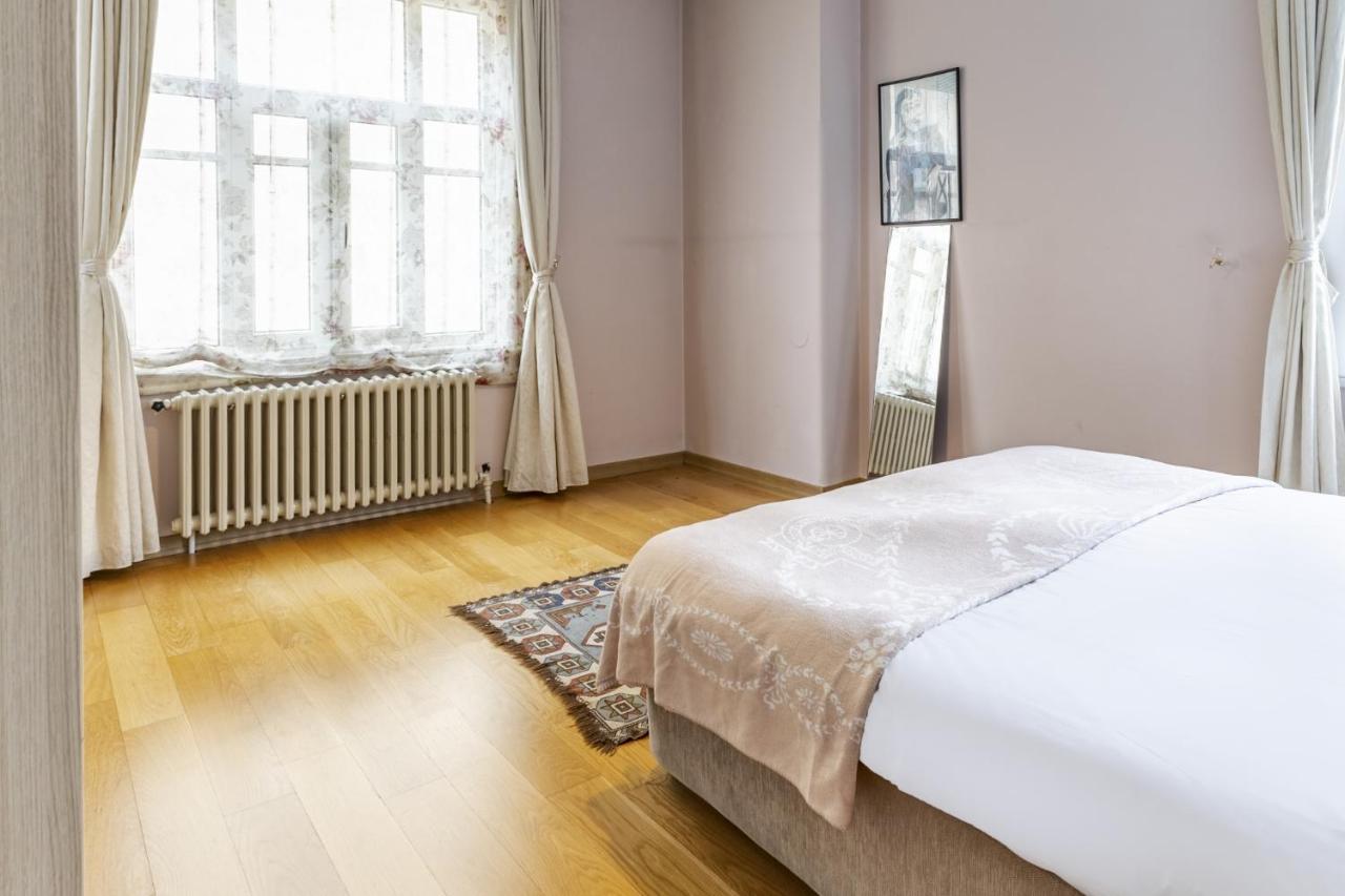 Apartament Flat With Balcony And Bosphorus View In Beyoglu Stambuł Zewnętrze zdjęcie