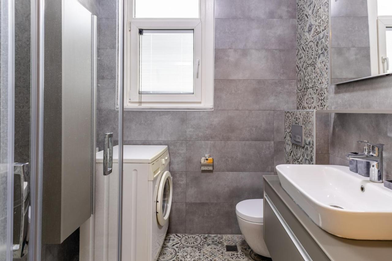 Apartament Flat With Balcony And Bosphorus View In Beyoglu Stambuł Zewnętrze zdjęcie